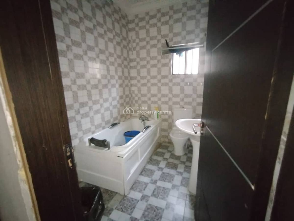 4 Bedroom Spacious Semi Detached Duplex with 2 Room Bq, Lekki Phase 1, Lekki, Lagos, Semi-detached Duplex for Rent