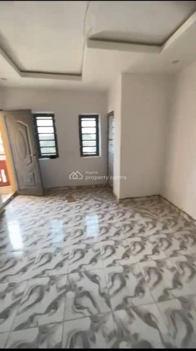 Lovely Sweet Mini Flat, Waec Side, Fadeyi, Shomolu, Lagos, Mini Flat (room and Parlour) for Rent