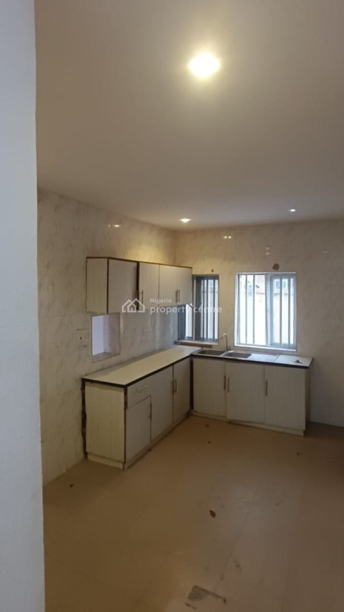 Clean Room in a Shared Apartment, Lekki Scheme 2, Lekki, Lagos, Self Contain (single Rooms) for Rent