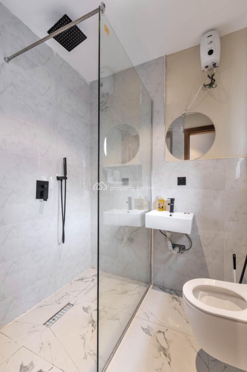 Luxurious and Refined 2 Bedroom Maisonette with Bathtubs, Lekki Phase 1, Lekki, Lagos, Flat / Apartment Short Let