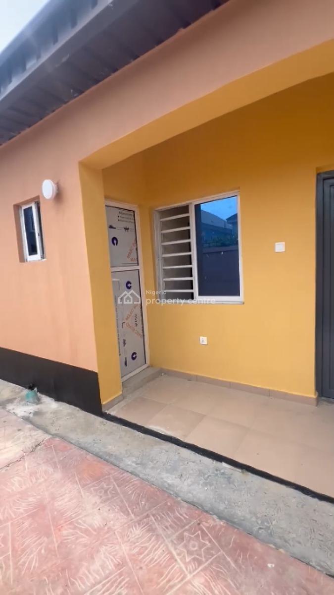 Executive 1 Bedroom Flat, Abijo Gra, Sangotedo, Ajah, Lagos, Mini Flat (room and Parlour) for Rent