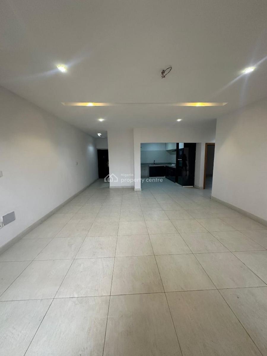 Fully Serviced 2-bedroom Apartment with Swimming Pool, Gym, Lekki Phase 1, Lekki, Lagos, Block of Flats for Sale