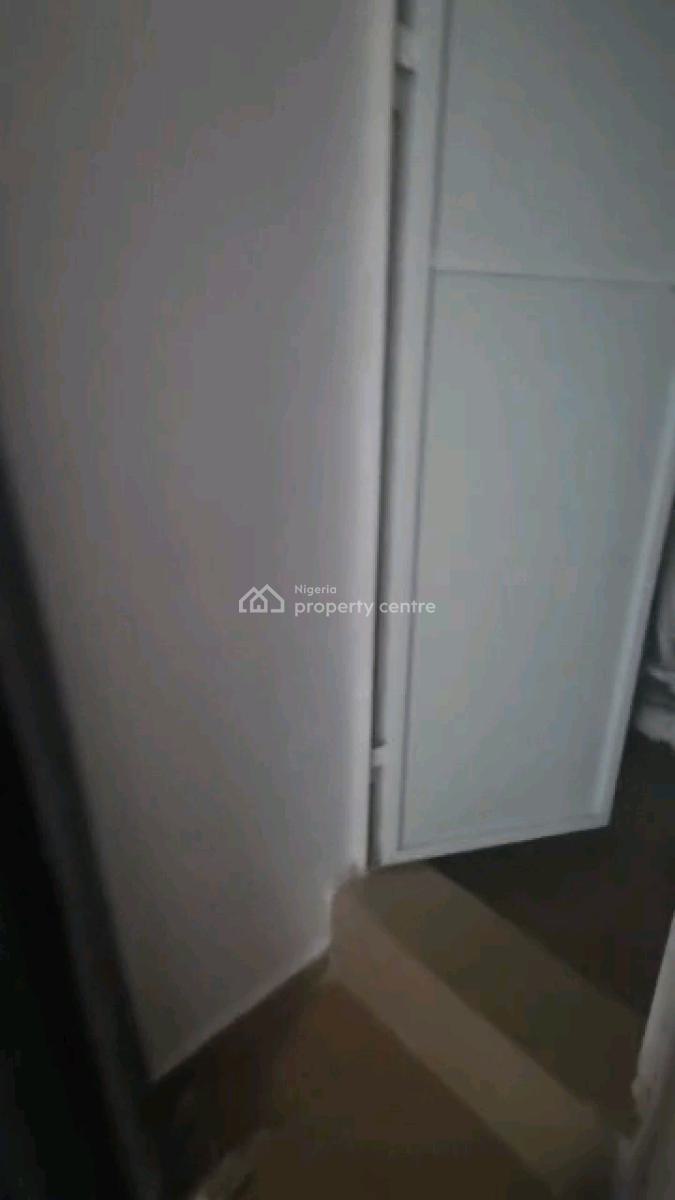 Very Spacious and Standard Room Self Contain, Abiodun Street, Shomolu, Lagos, Self Contain (single Rooms) for Rent