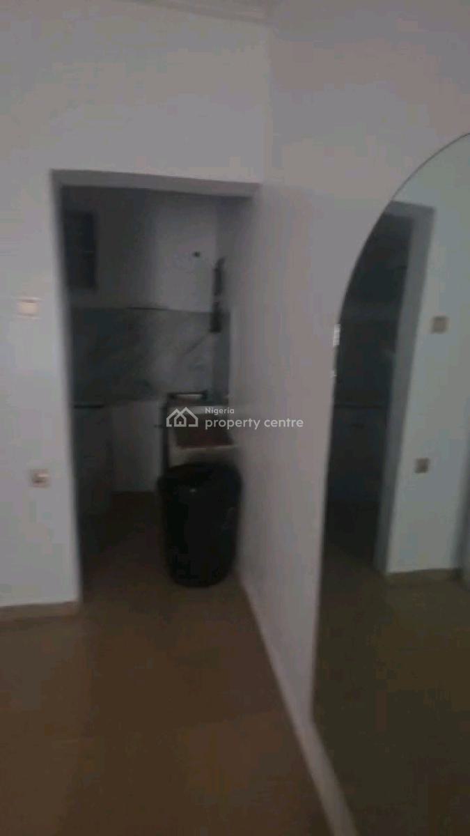 Very Spacious and Standard Room Self Contain, Abiodun Street, Shomolu, Lagos, Self Contain (single Rooms) for Rent