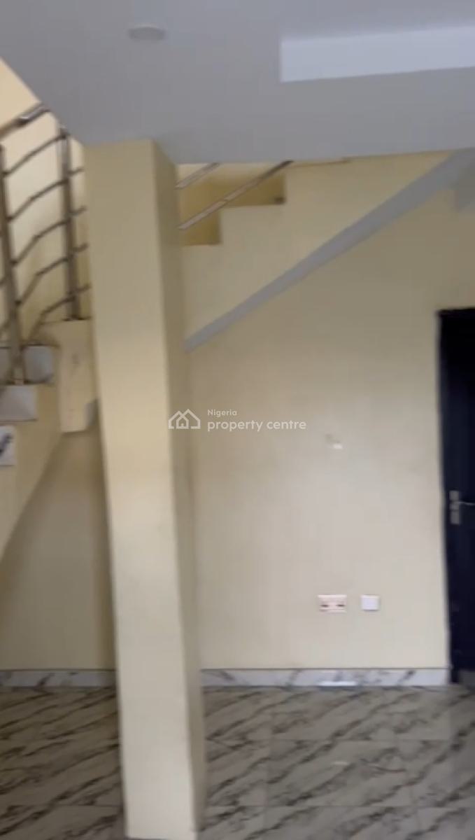 Well Maintained 3 Bedroom Duplex, Ologunfe, Awoyaya, Ibeju Lekki, Lagos, Terraced Duplex for Rent