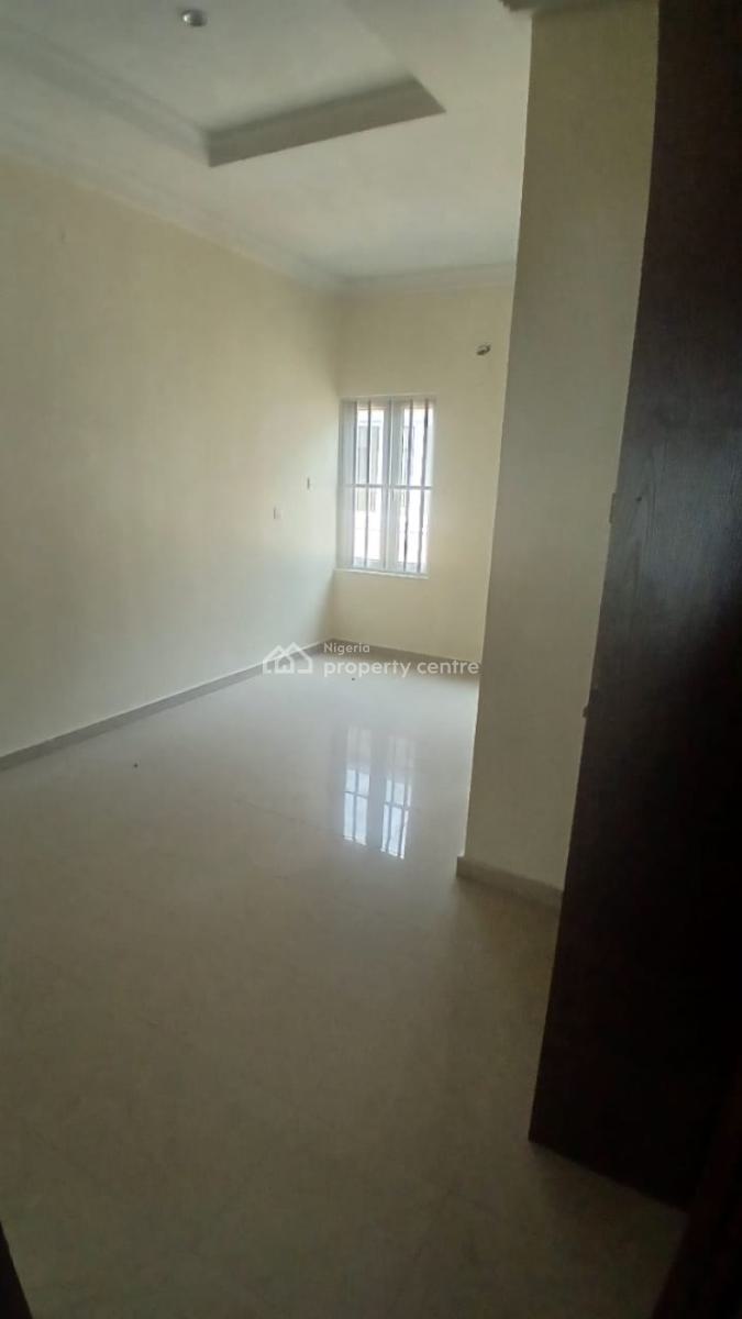 Newly Renovated 4 Bedroom Semi Detached House with Bq, Off Fola Osibo, Lekki Phase 1, Lekki, Lagos, Semi-detached Duplex for Rent