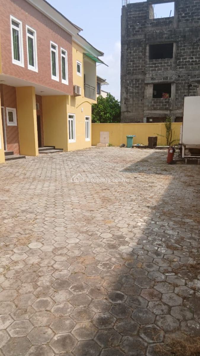 Newly Renovated 4 Bedroom Semi Detached House with Bq, Off Fola Osibo, Lekki Phase 1, Lekki, Lagos, Semi-detached Duplex for Rent