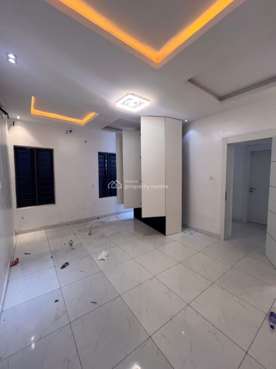 Ground Floor 3 Bedroom with Bq, Salem  Junction, Ikate, Lekki, Lagos, Block of Flats for Sale