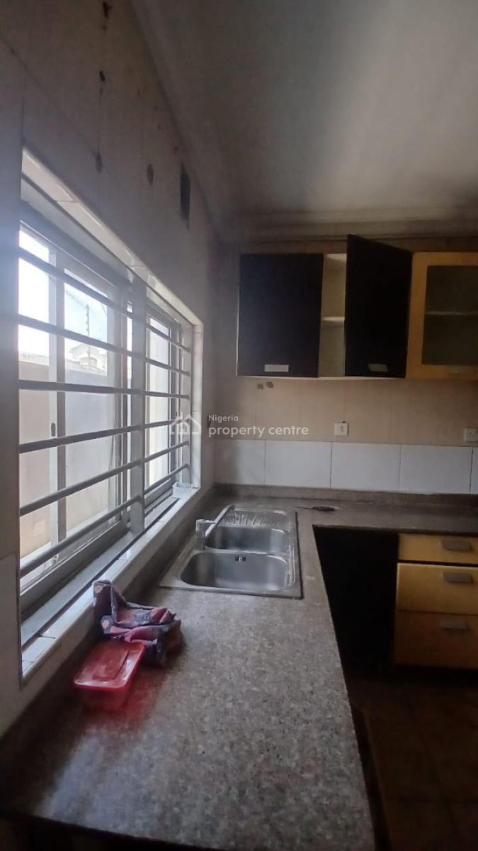 Luxury 4 Bedroom Maissionannate with Bq Self Service, Off Fola Osibo, Lekki Phase 1, Lekki, Lagos, Flat / Apartment for Rent