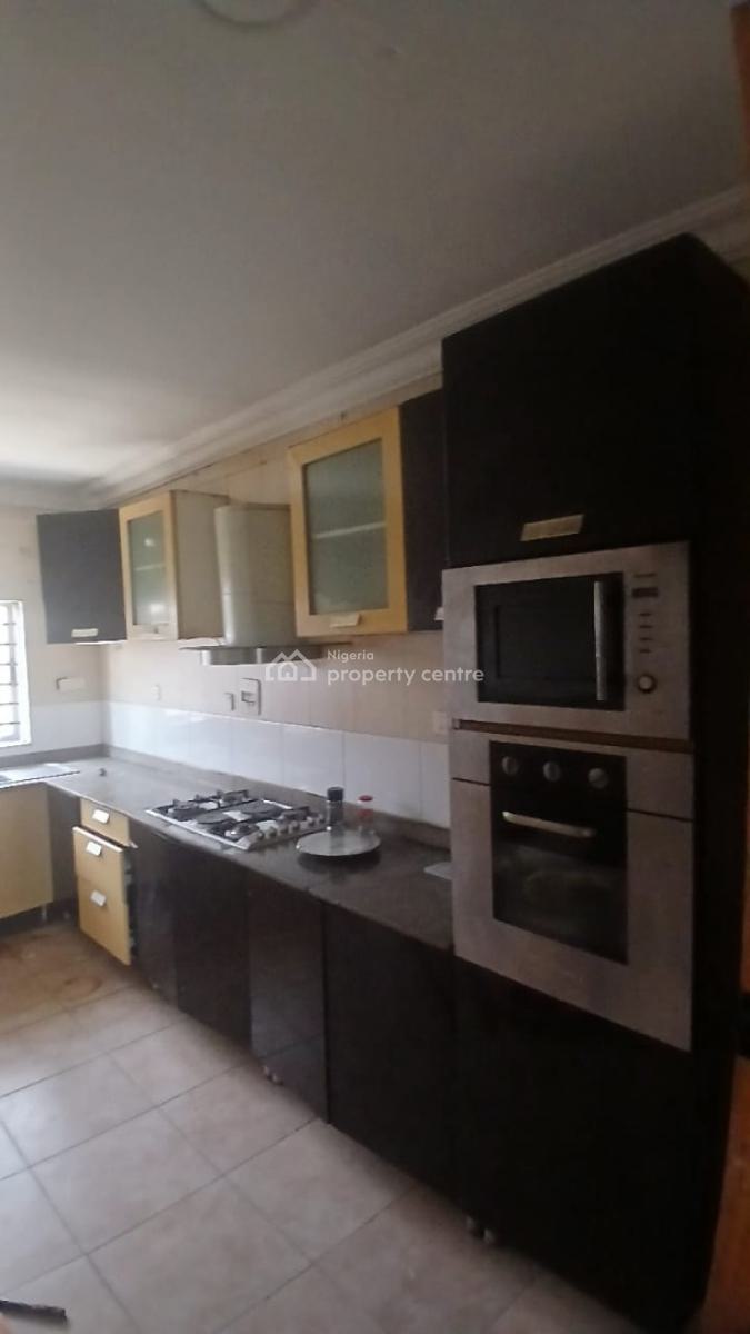 Luxury 4 Bedroom Maissionannate with Bq Self Service, Off Fola Osibo, Lekki Phase 1, Lekki, Lagos, Flat / Apartment for Rent