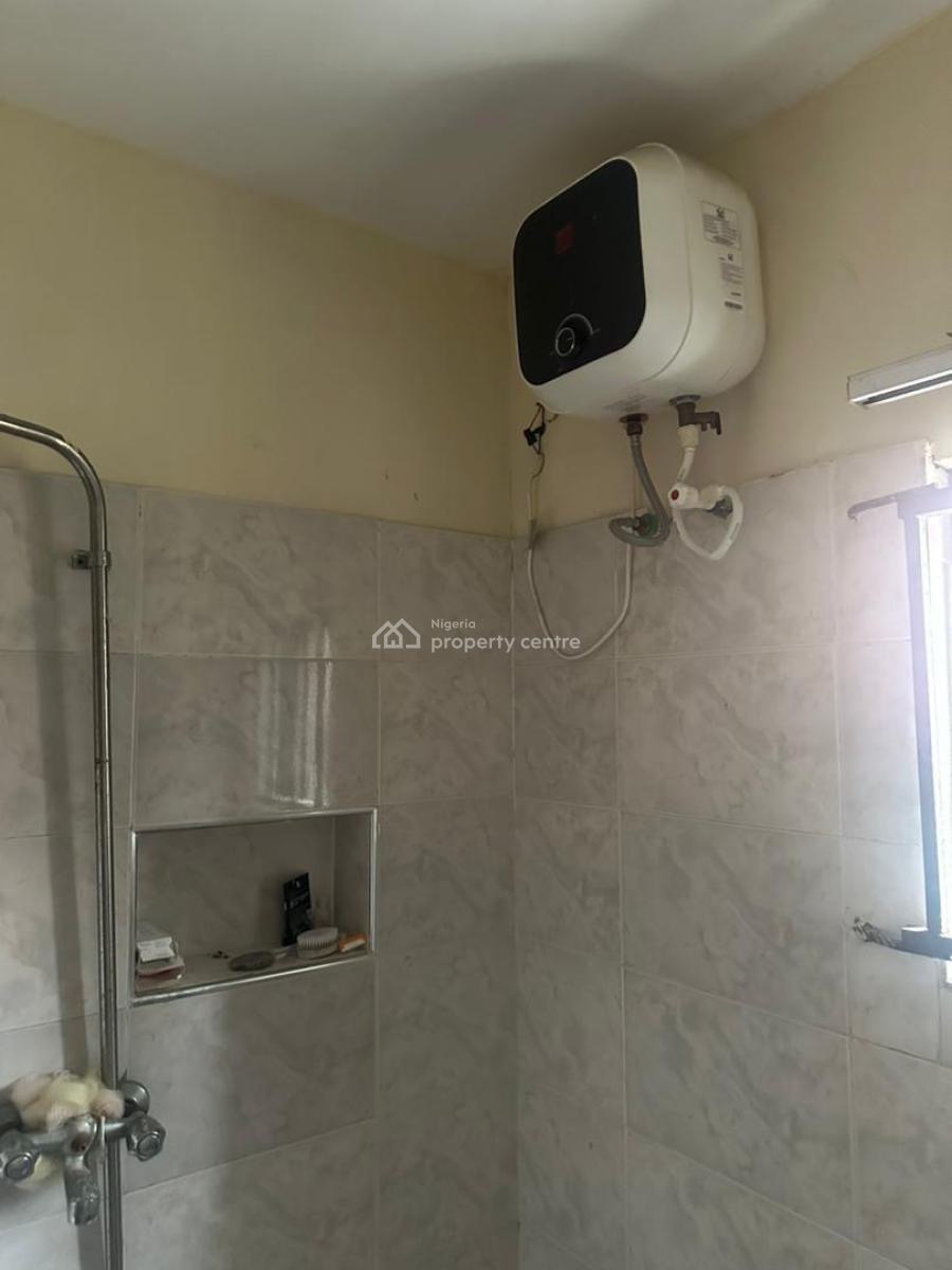 1 Bedroom Master in a Shared Apartment, Thomas Estate, Ajah, Lagos, Flat / Apartment for Rent