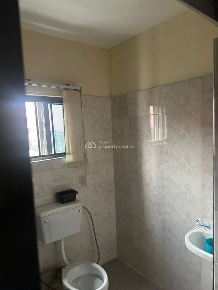 1 Bedroom Master in a Shared Apartment, Thomas Estate, Ajah, Lagos, Flat / Apartment for Rent