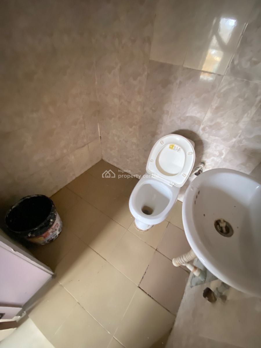 Premium Room Self Contain in a Serene Estate, Walkable to Estate Gate, Ikota Villa Estate, Ikota, Lekki, Lagos, Self Contain (single Rooms) for Rent