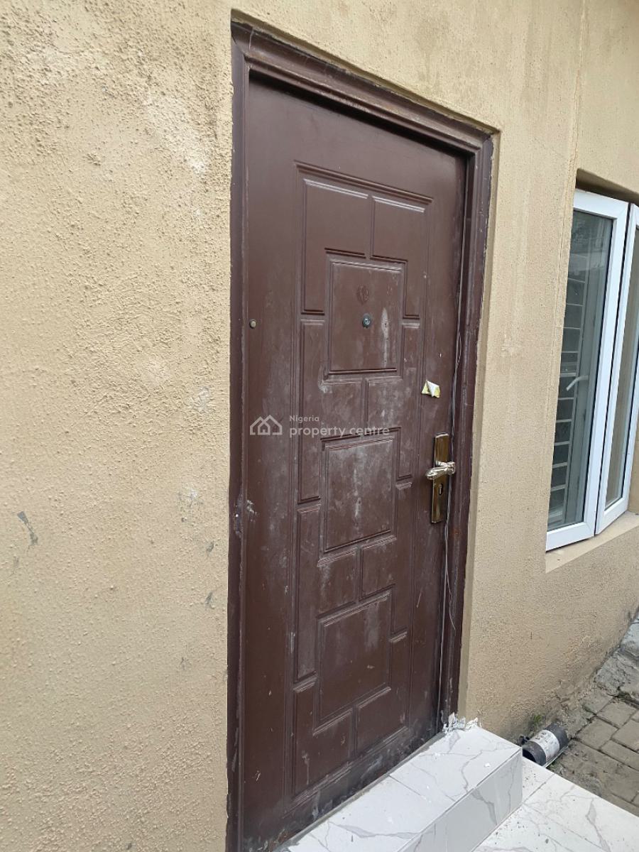 Premium Room Self Contain in a Serene Estate, Walkable to Estate Gate, Ikota Villa Estate, Ikota, Lekki, Lagos, Self Contain (single Rooms) for Rent