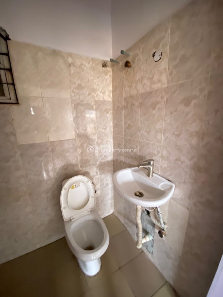 Premium Room Self Contain in a Serene Estate, Walkable to Estate Gate, Ikota Villa Estate, Ikota, Lekki, Lagos, Self Contain (single Rooms) for Rent