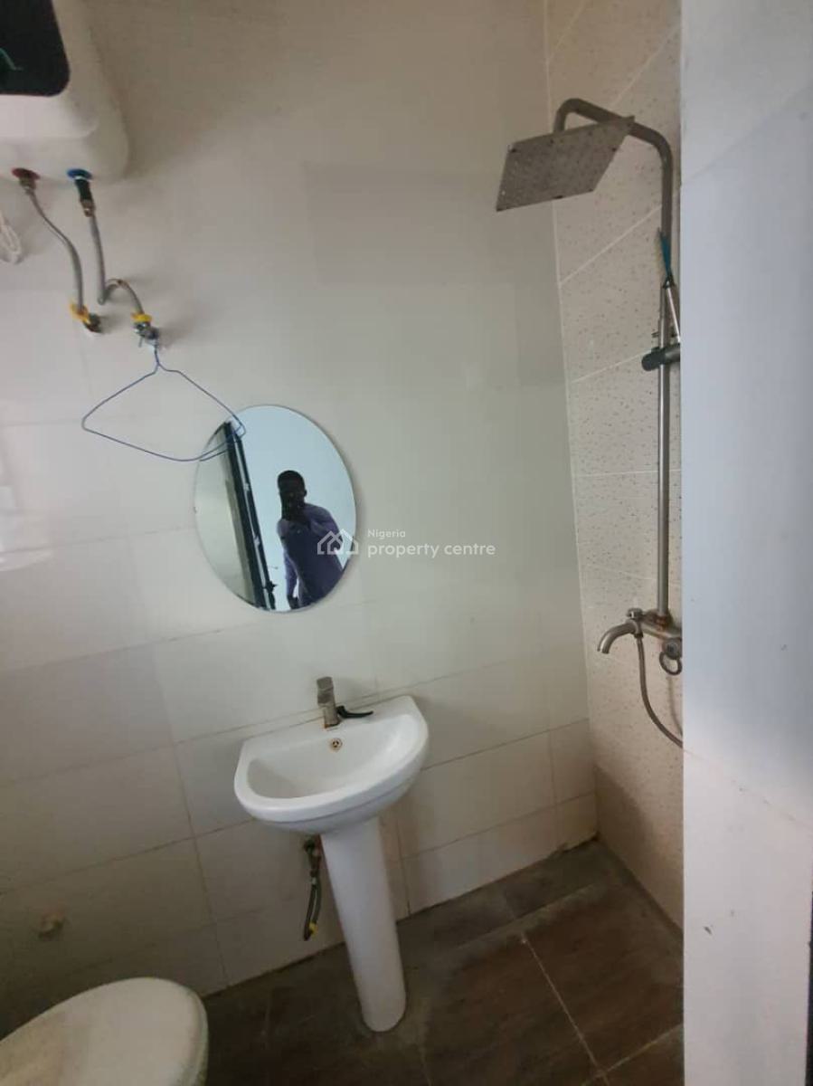 Standard 3 Bedroom Apartment, Ilasan, Lekki, Lagos, Flat / Apartment for Rent