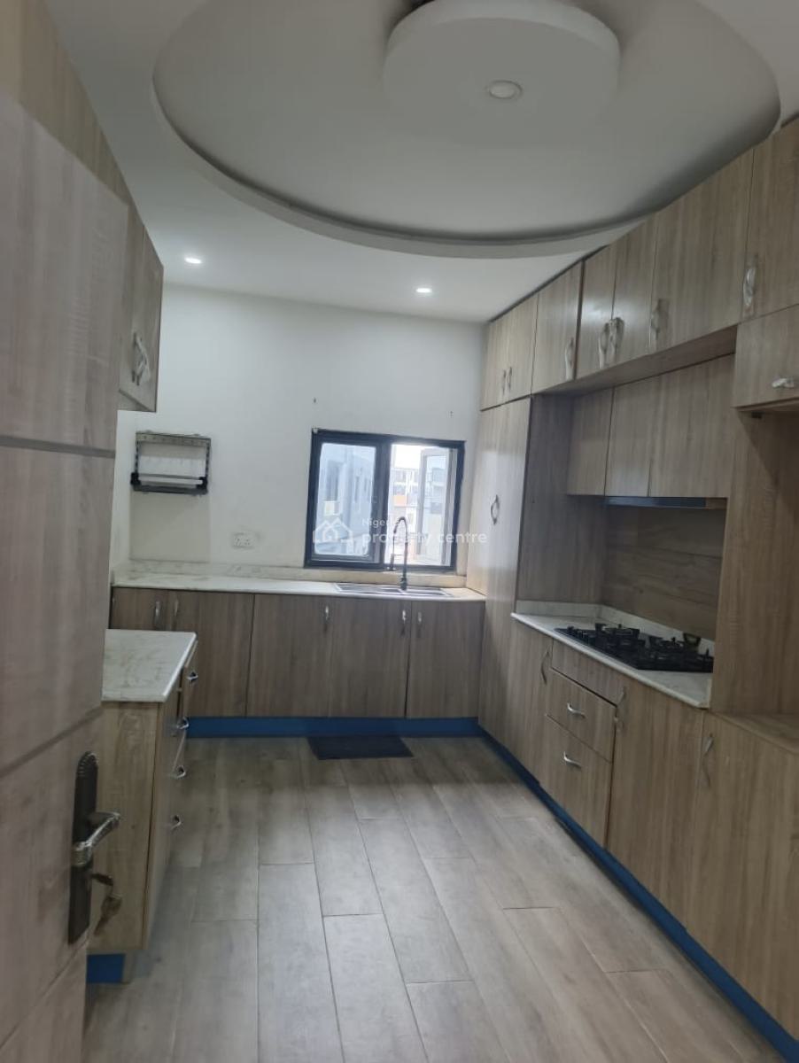 Luxury 3 Bedroom Apartment Secured Serene Estate, 26 Western Garden Estate, Lekki Phase 2, Lekki, Lagos, Flat / Apartment for Rent