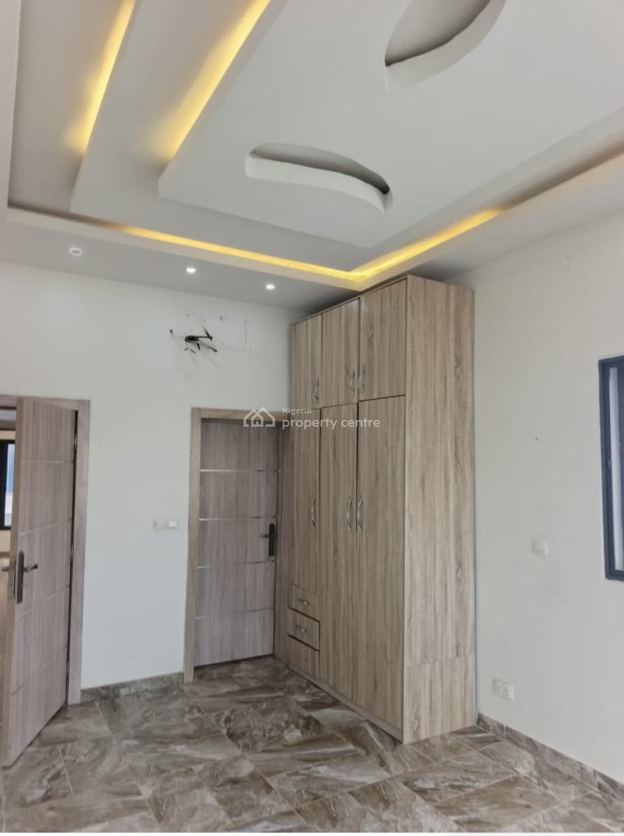 Luxury 3 Bedroom Apartment Secured Serene Estate, 26 Western Garden Estate, Lekki Phase 2, Lekki, Lagos, Flat / Apartment for Rent