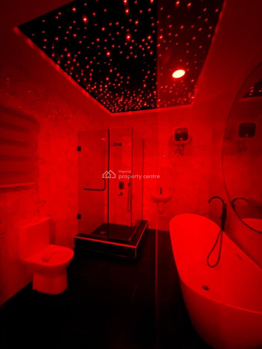 Deluxe 1 Bedroom Bathub Apartment with Red Room, Osapa, Lekki, Lagos, Mini Flat (room and Parlour) Short Let