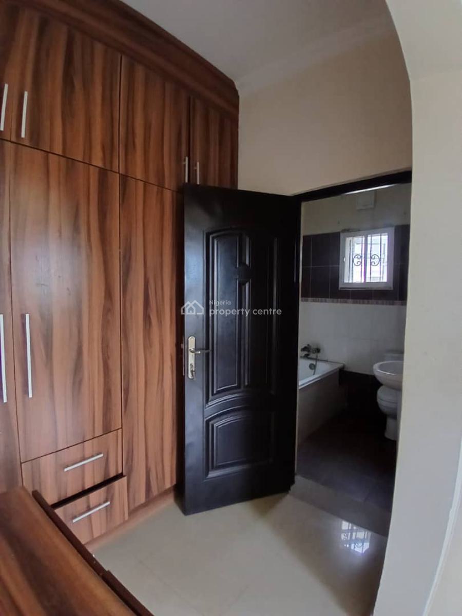 Spacious Affordable 5 Bedroom with Bq Lundry and 8 Cars Parking Space, Lekki Scheme 2, Lekki, Lagos, Detached Duplex for Rent