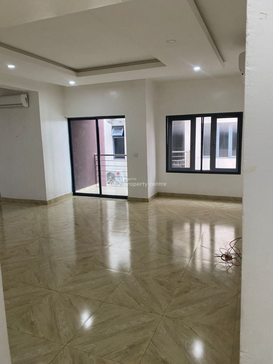 Fully Serviced 3 Bedrooms Apartment, Lekki Phase 1, Lekki, Lagos, Flat / Apartment for Rent