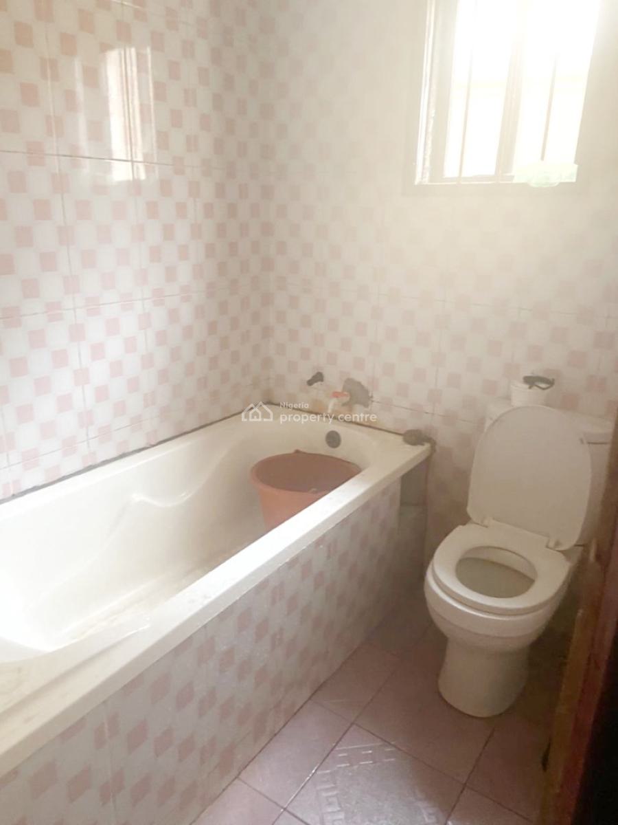 Luxury 3 Bedroom Flat Shared Apartment, Gra Phase 1, Magodo, Lagos, Flat / Apartment for Rent