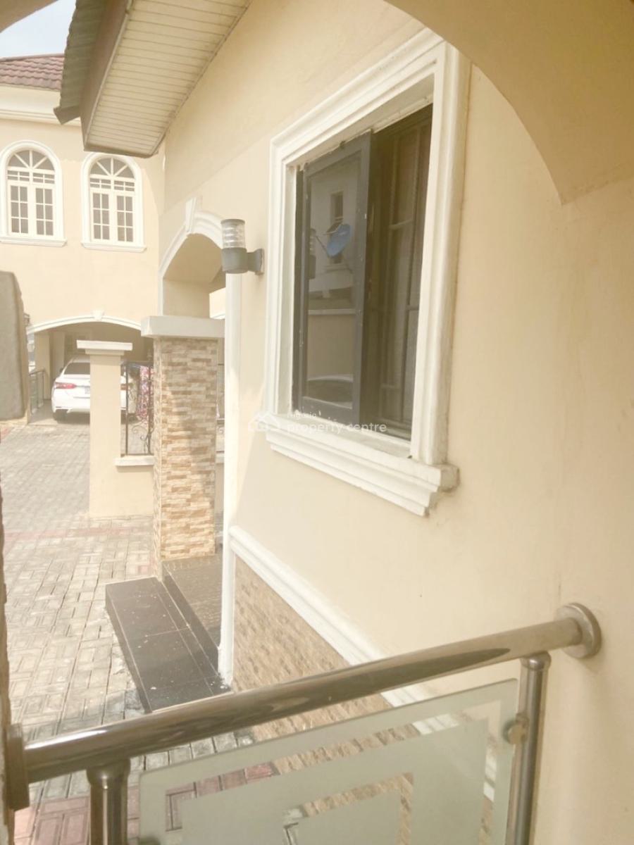 Luxury 3 Bedroom Flat Shared Apartment, Gra Phase 1, Magodo, Lagos, Flat / Apartment for Rent