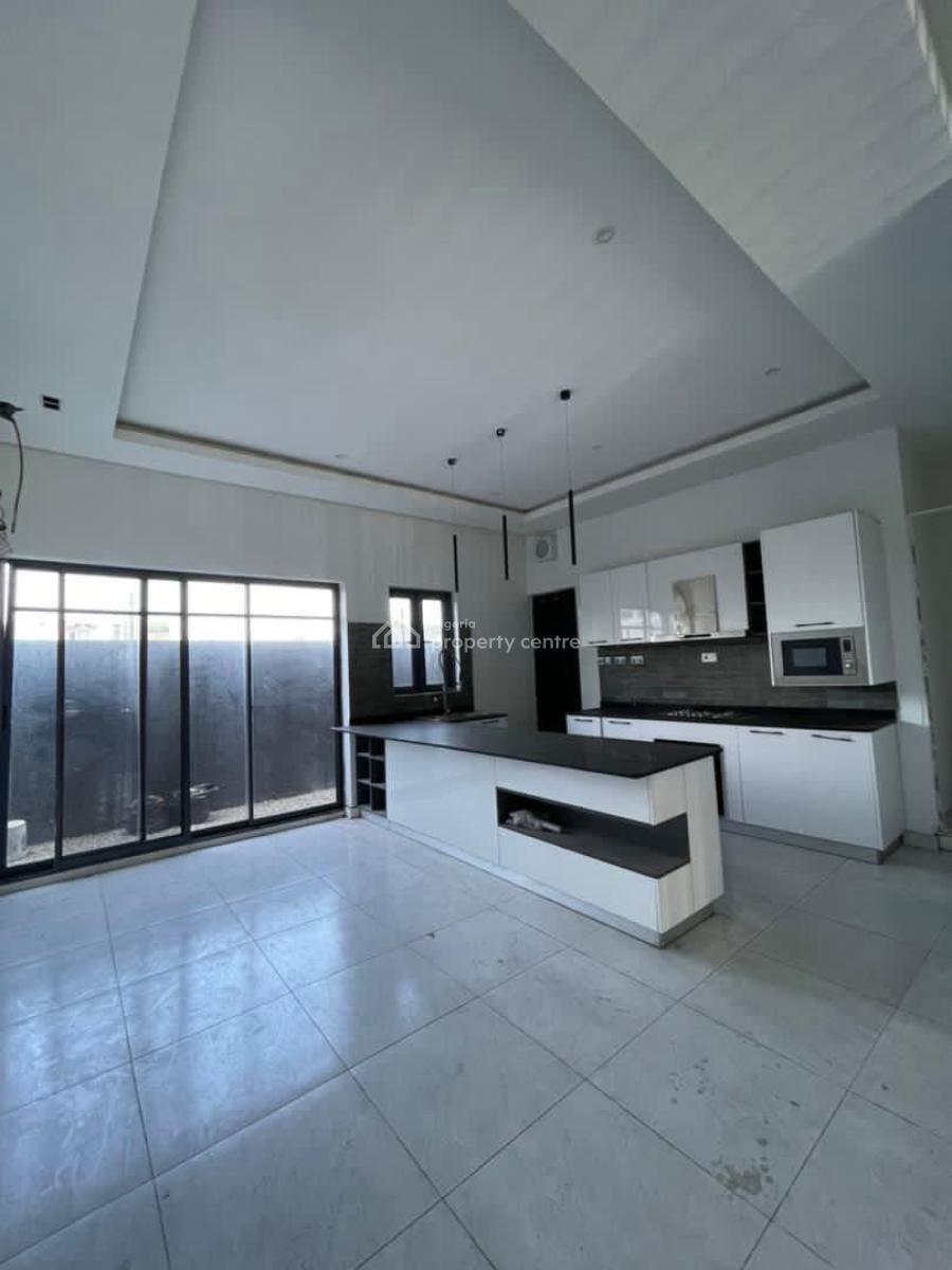 4 Bedroom Semi Detached Duplex, Lekki Phase 1, Lekki, Lagos, Terraced Duplex for Sale