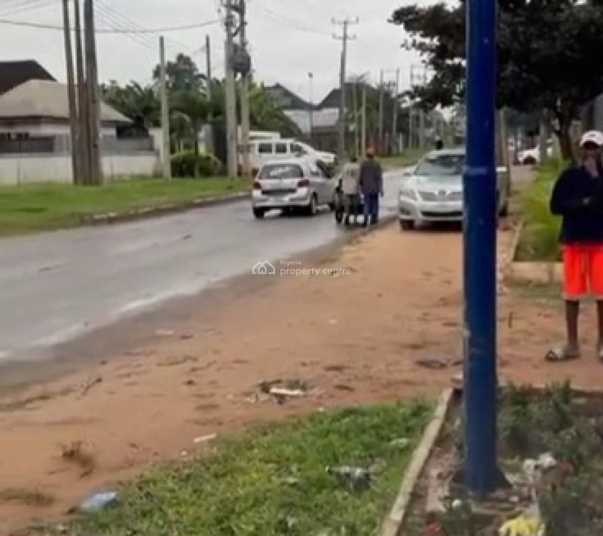 100ft By 300ft Land Approximately 2850sqm of Land with C of O, Along Aguobasinmwin Crescent, Off Goulf Course Road, Gra,, Benin, Oredo, Edo, Commercial Land for Sale