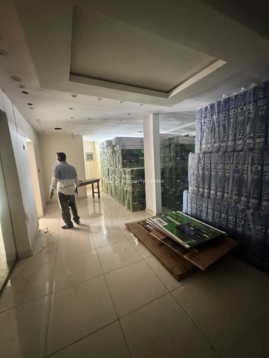 230sqm Front-facing Commercial Space, Lekki Phase 1, Lekki, Lagos, Commercial Property for Rent