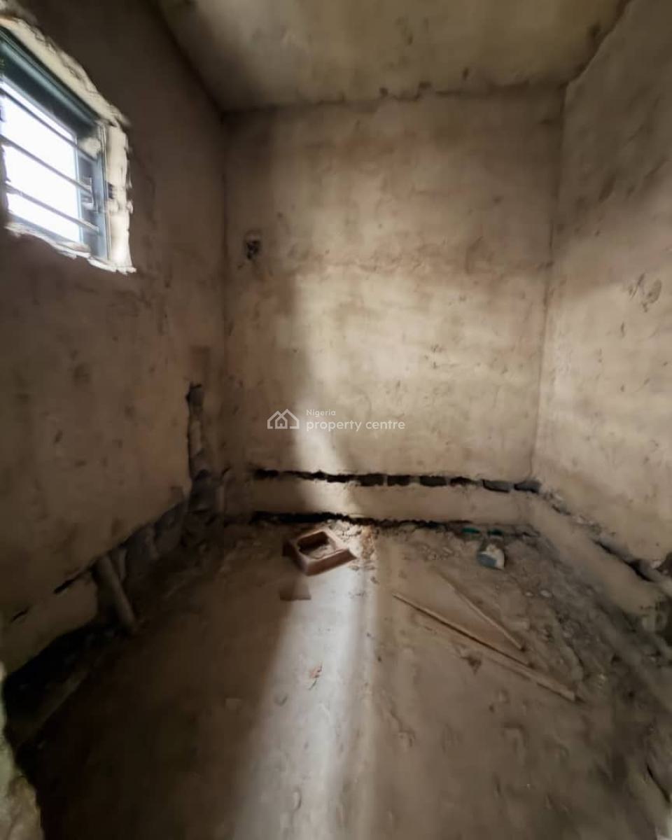 Carcass 5 Bedroom Terrace Duplex, Gbagada, Lagos, Terraced Duplex for Sale