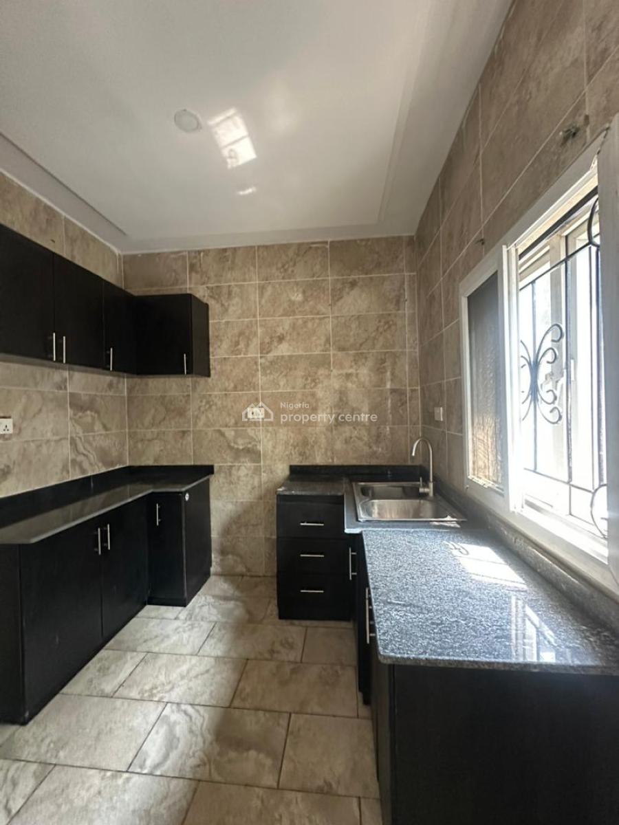 Well-maintained 3-bedroom Terrace Duplex, Chevron, Lekki, Lagos, House for Rent