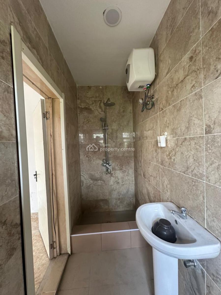 Well-maintained 3-bedroom Terrace Duplex, Chevron, Lekki, Lagos, House for Rent