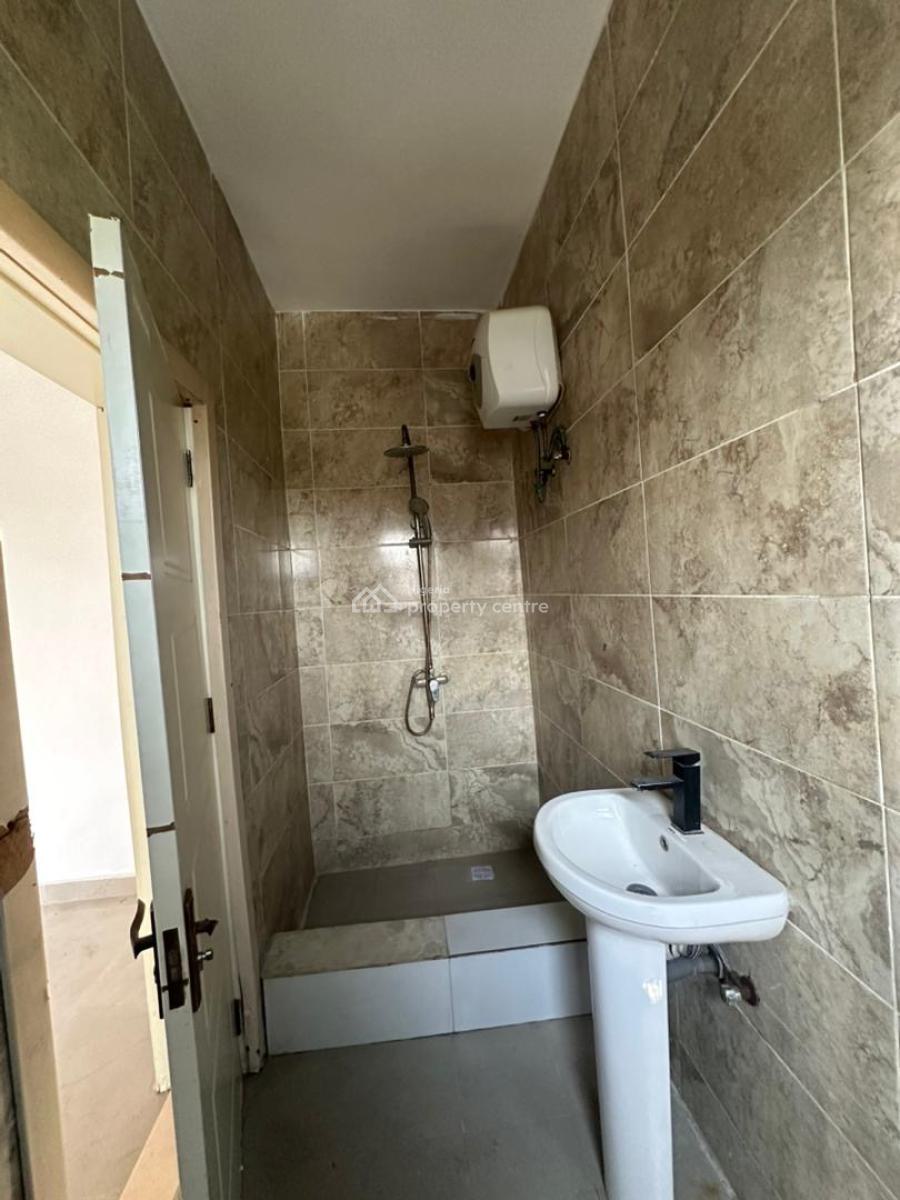 Well-maintained 3-bedroom Terrace Duplex, Chevron, Lekki, Lagos, House for Rent