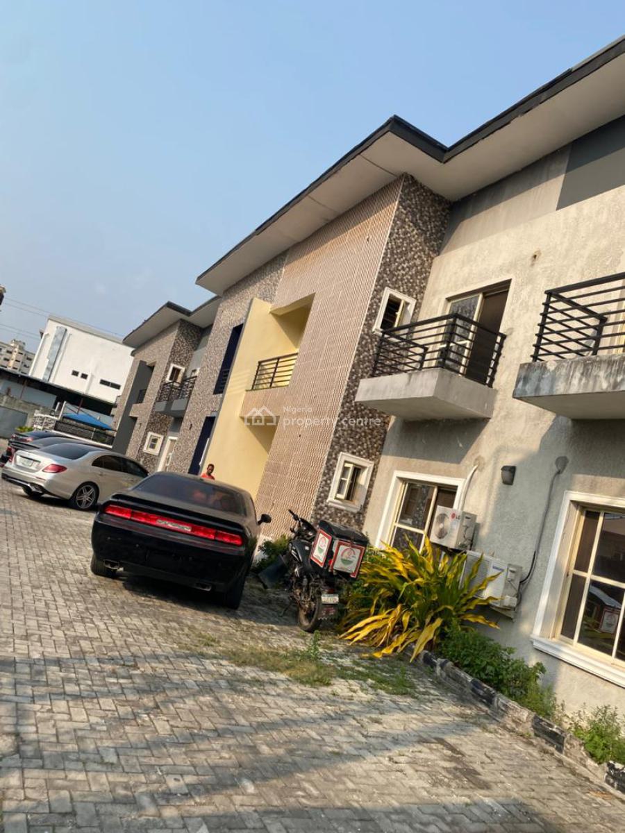 Luxurious 4 Bedroom Terrace Duplex with Bq, Chervon, Lekki Phase 2, Lekki, Lagos, Terraced Duplex for Rent