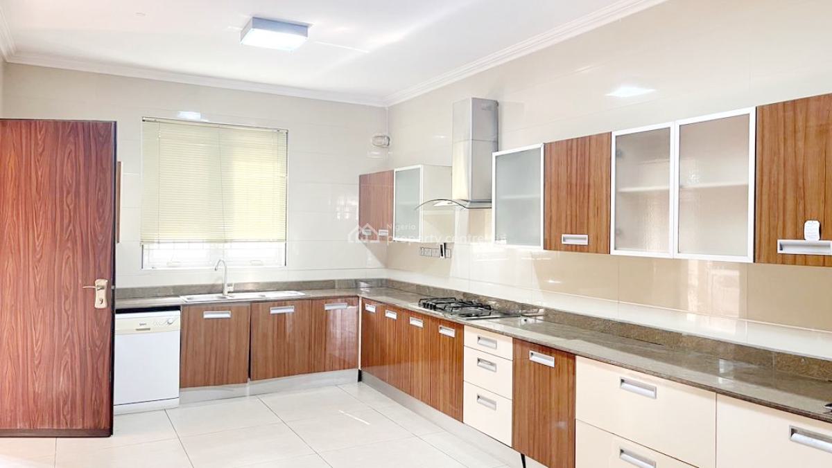 a Well Maintained Spacious 3 Bedroom Flat with Bq, Old Ikoyi, Ikoyi, Lagos, Flat / Apartment for Sale