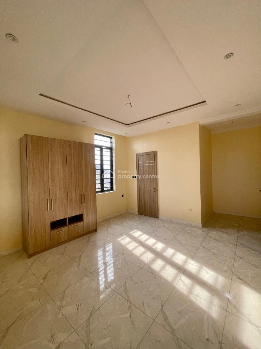Spacious 5 Bedroom Semi Detached Duplex with Bq, Lekki Phase 1, Lekki, Lagos, Detached Duplex for Sale