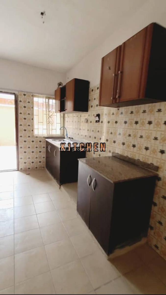 8 Flat Storey Building, Balogun Town, Sangotedo, Ajah, Lagos, Block of Flats for Sale