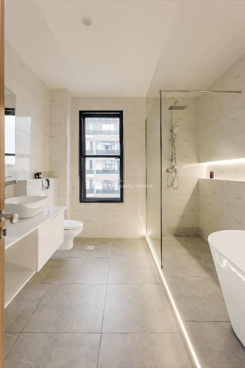 5 Bedroom Semi-detached Duplex with Boys Quarters, Olowo-eko Close, Lekki Phase 1, Lekki, Lagos, Semi-detached Duplex for Sale