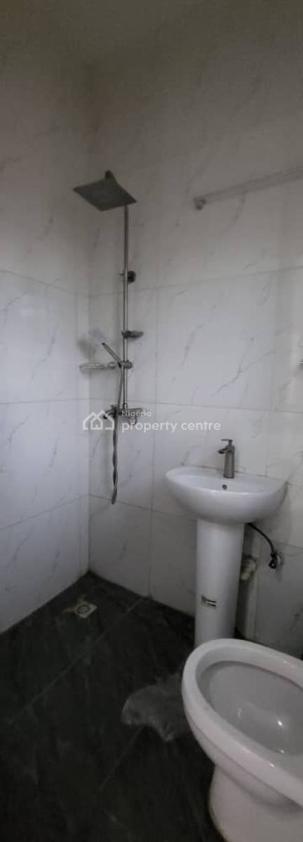 Standard Single Room in a Duplex Shared Apartment, Buenevista Estate Orchid Road, Lekki, Lagos, Self Contain (single Rooms) for Rent