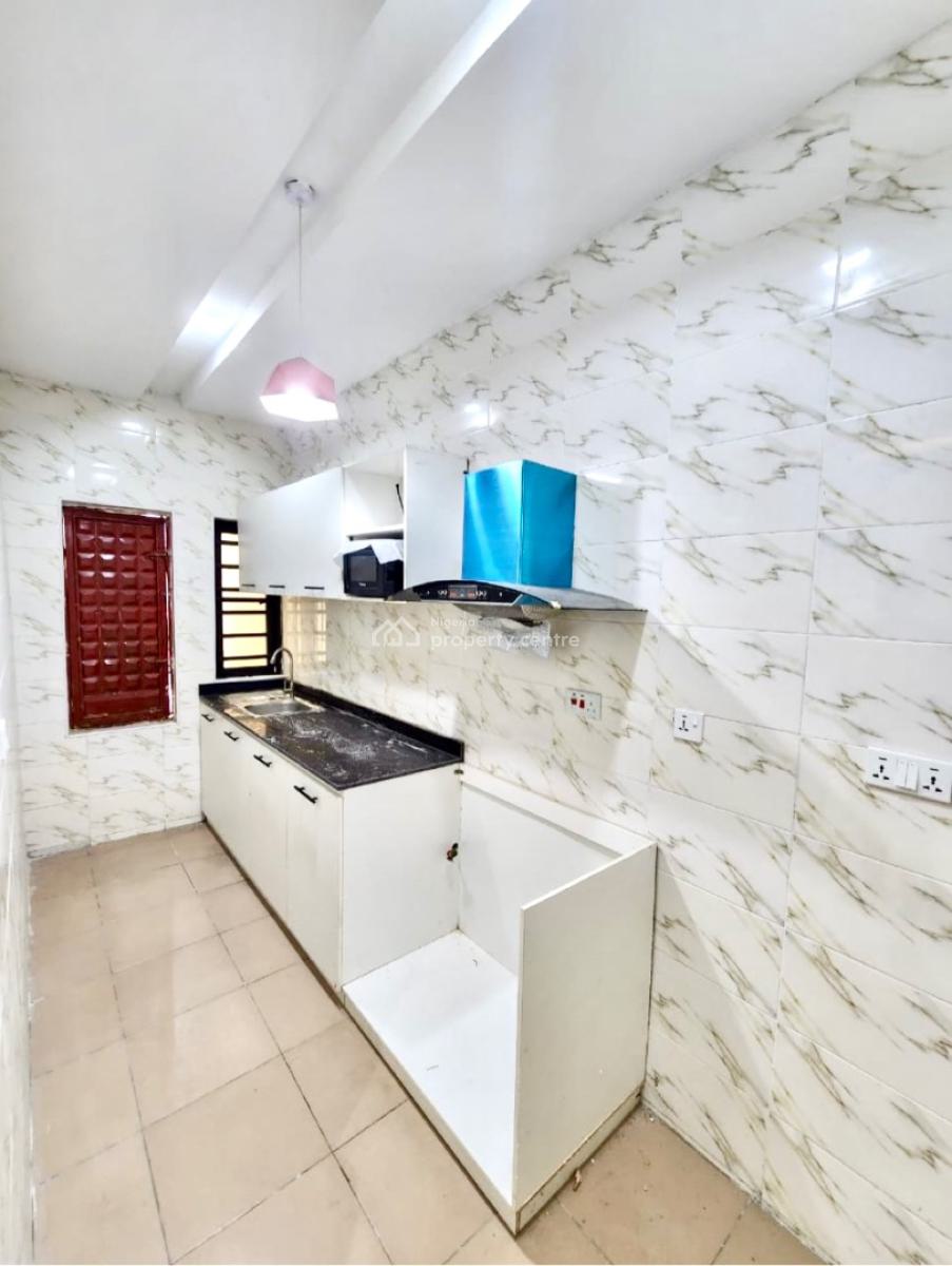 2 Bedroom Apartment, Ologolo, Lekki, Lagos, Flat / Apartment for Rent