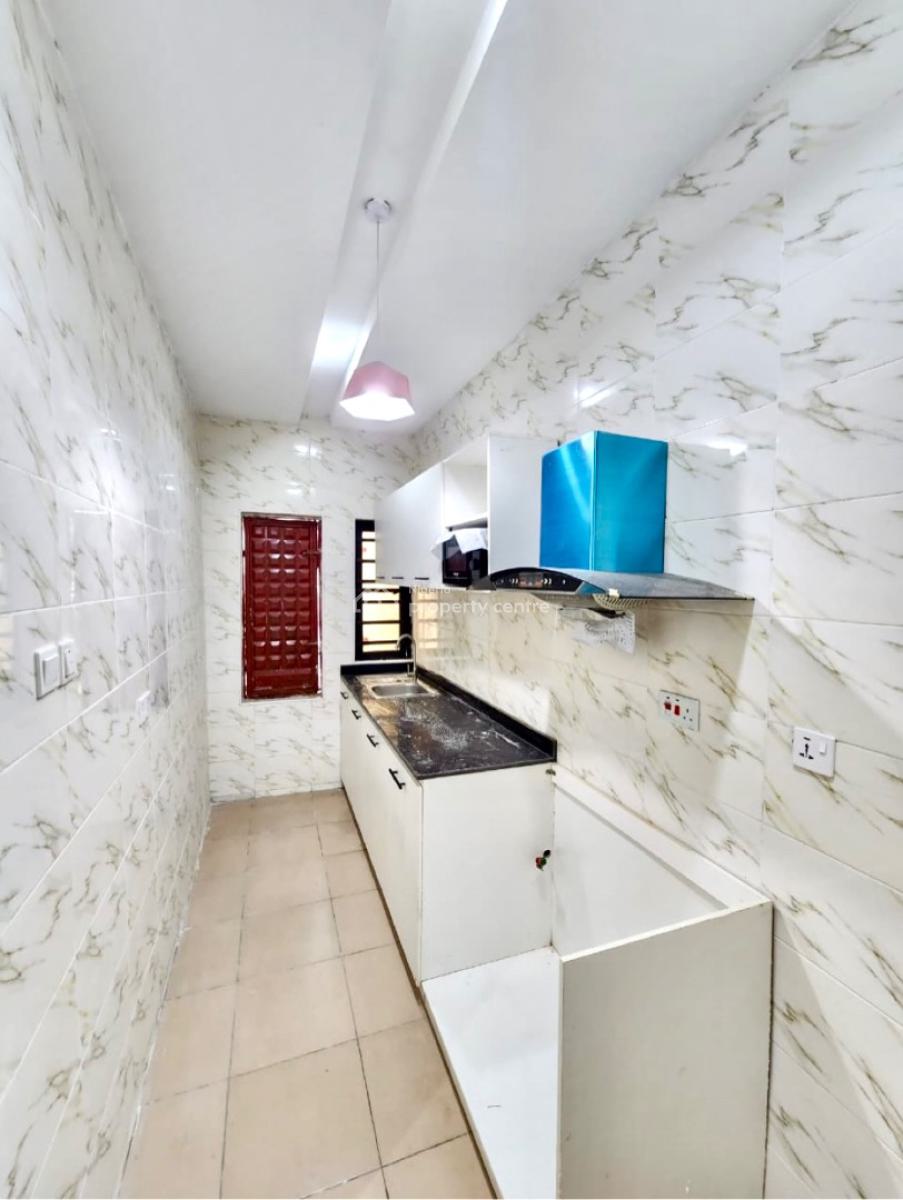 2 Bedroom Apartment, Ologolo, Lekki, Lagos, Flat / Apartment for Rent