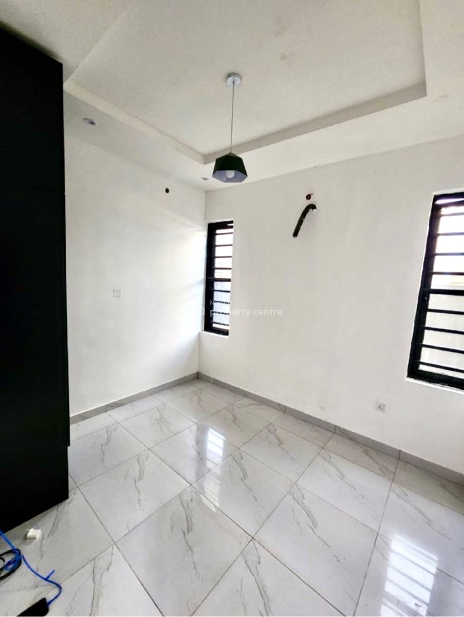 2 Bedroom Apartment, Ologolo, Lekki, Lagos, Flat / Apartment for Rent