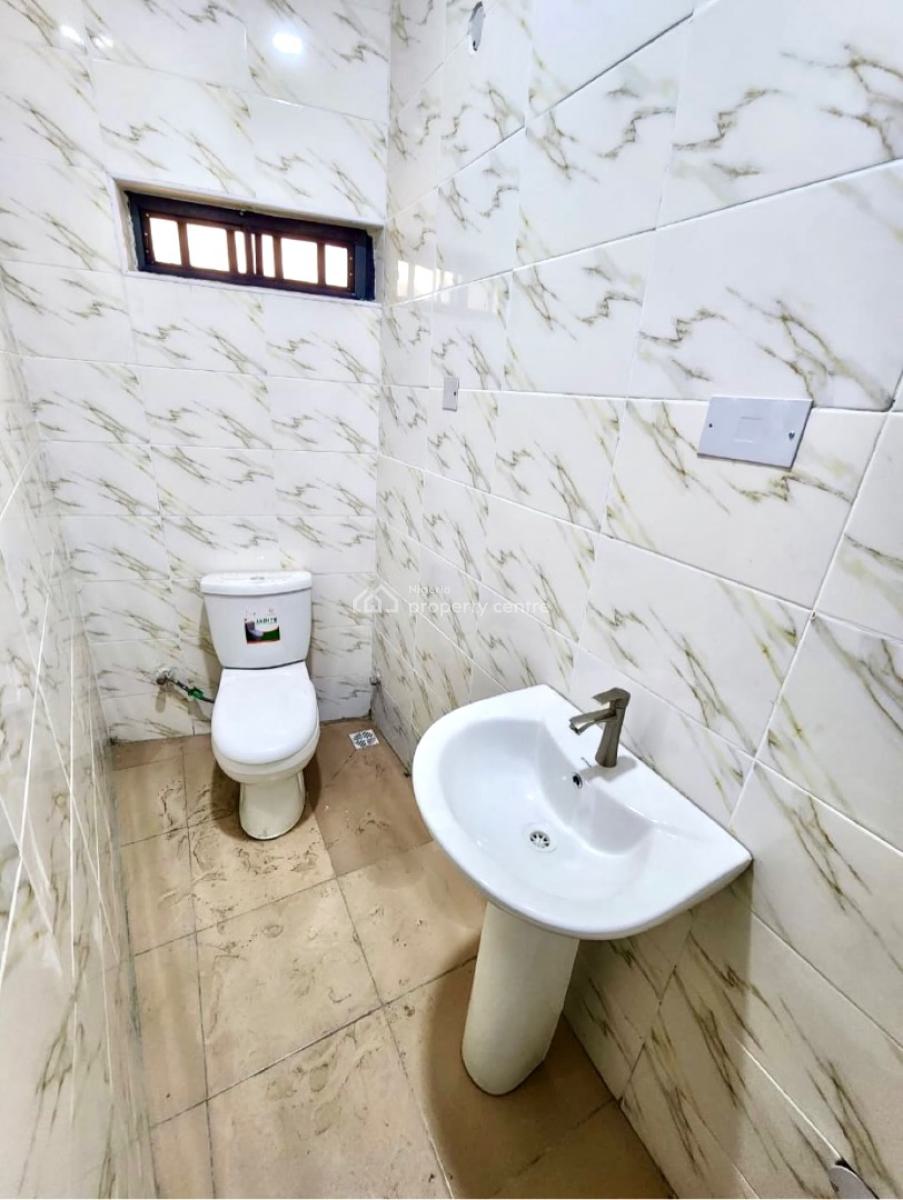 2 Bedroom Apartment, Ologolo, Lekki, Lagos, Flat / Apartment for Rent