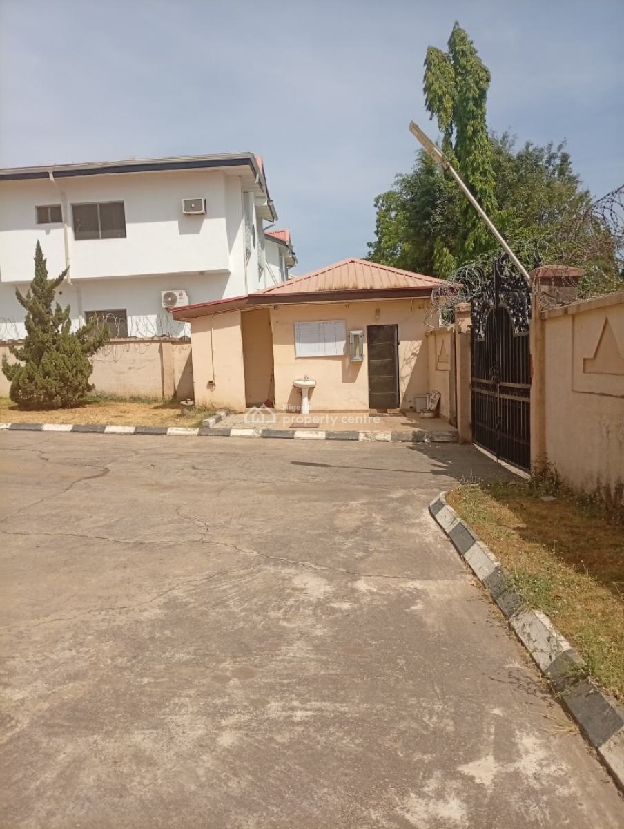 Spacious 5 Bedroom Fully Detached Duplex with 2 Rooms Bq, Maitama District, Abuja, Detached Duplex for Rent