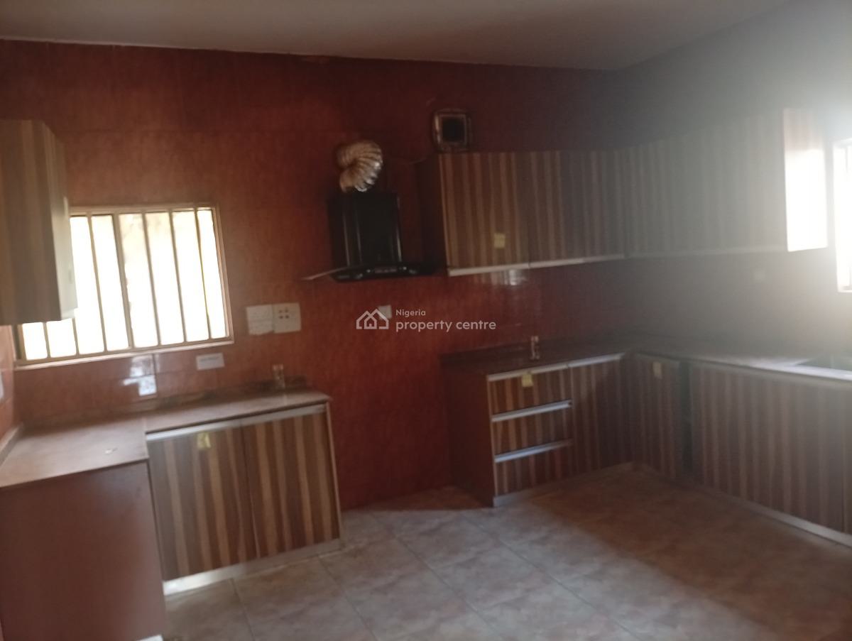 Spacious 5 Bedroom Fully Detached Duplex with 2 Rooms Bq, Maitama District, Abuja, Detached Duplex for Rent