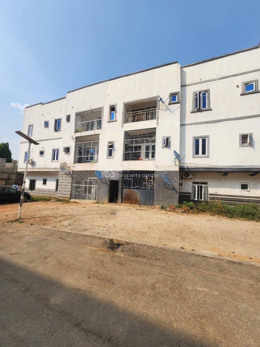 Luxury Three Bedroom Block of Flat, Dawaki, Gwarinpa, Abuja, Flat / Apartment for Rent