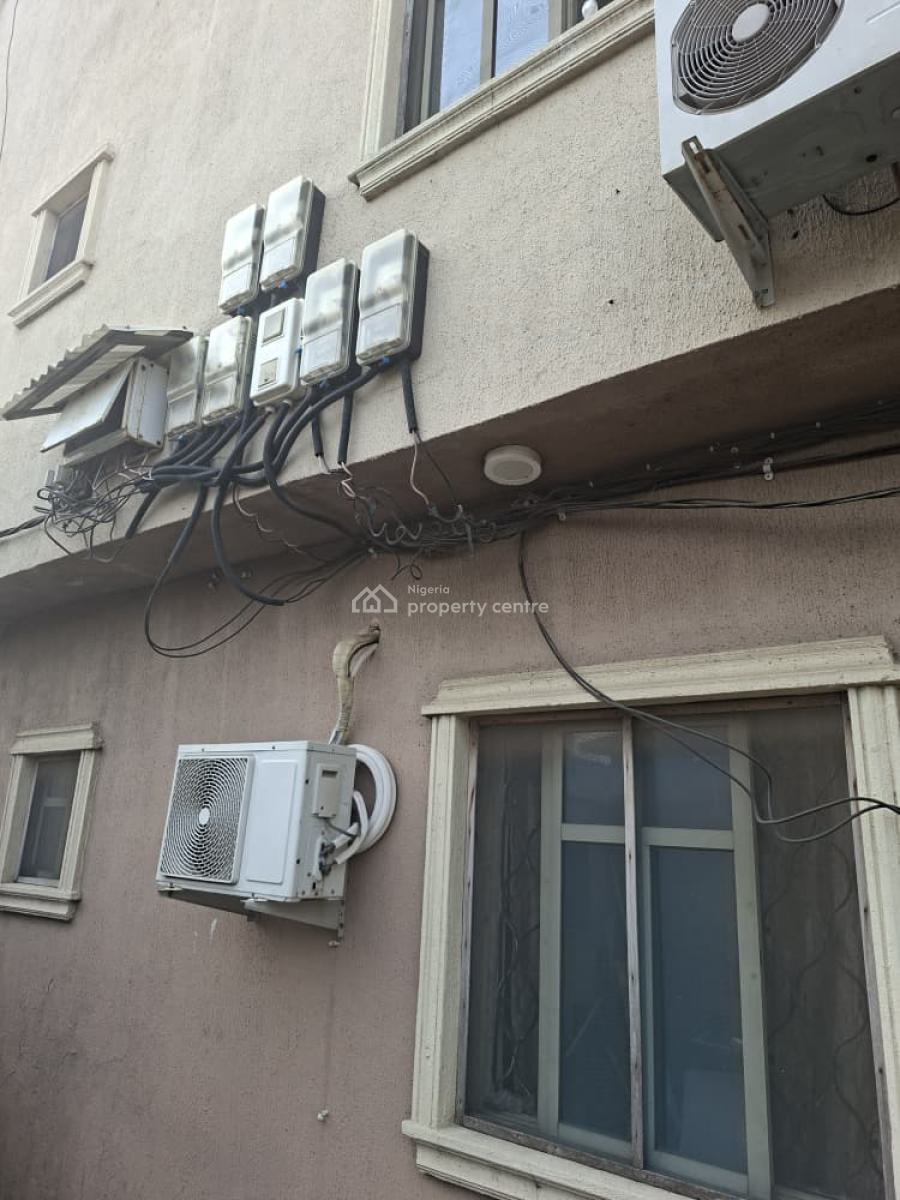 Newly Renovated Ground Floor Flat All Rooms Ensuite 3 Bedroom Flat, Yaba, Lagos, Flat / Apartment for Rent