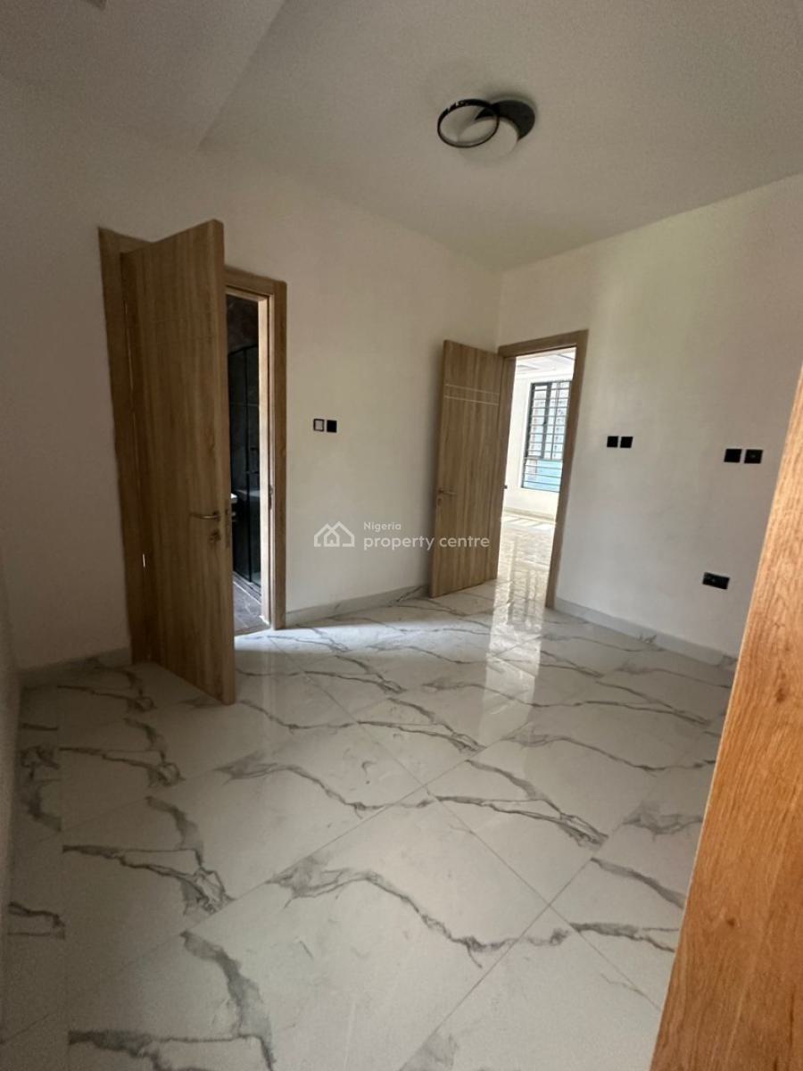 Neatly Built 4bedroom Terrace Duplex with Bq, Off Bisola Durosimi Etti, Lekki Phase 1, Lekki, Lagos, Terraced Duplex for Sale