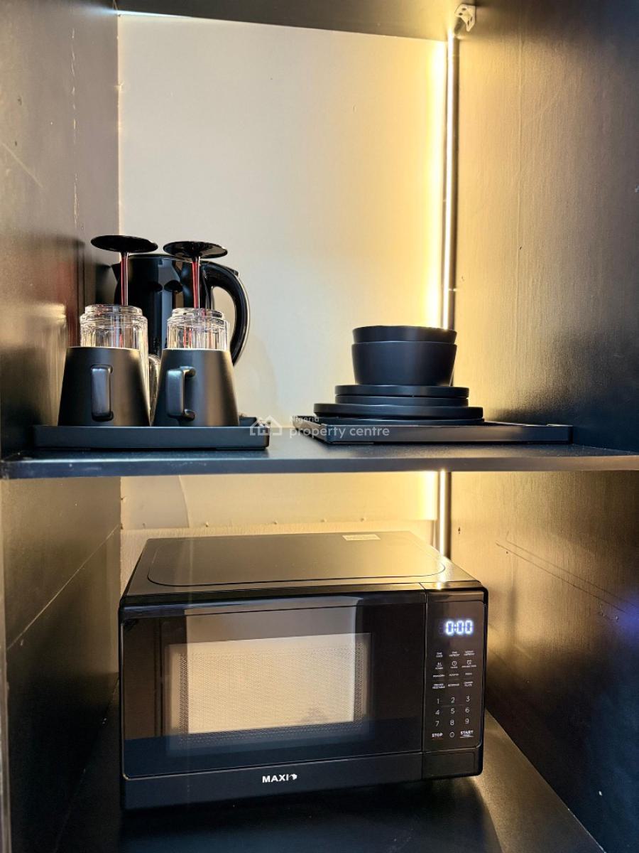 Brand New Studio Apartment with Pool & Tennis Court, Ikoyi, Lagos, Flat / Apartment Short Let